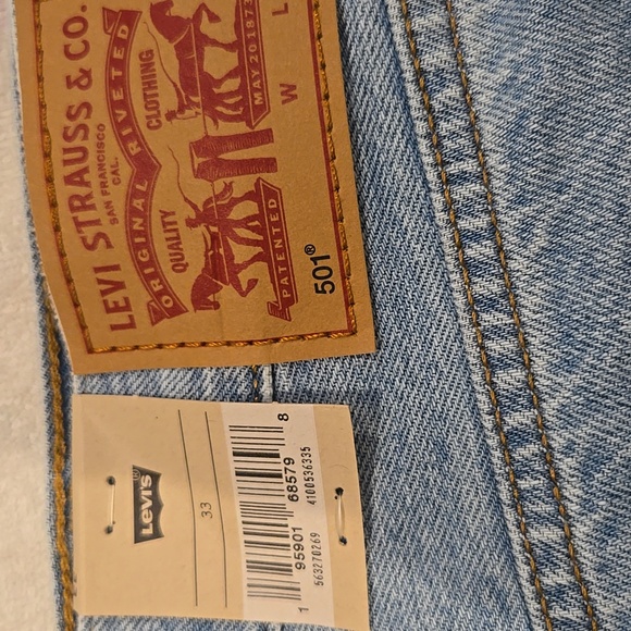 Levi 501 shorts - Picture 3 of 6
